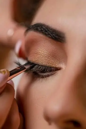 Makeup
& Glam